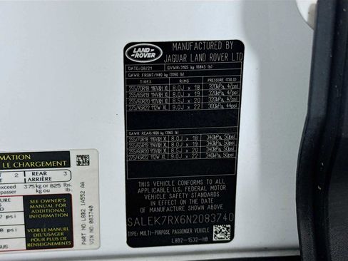 Certified 2022 Land Rover Defender 110 image 28