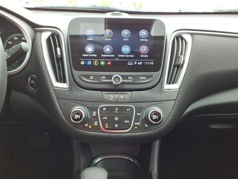 Used 2024 Chevrolet Malibu LT image 11