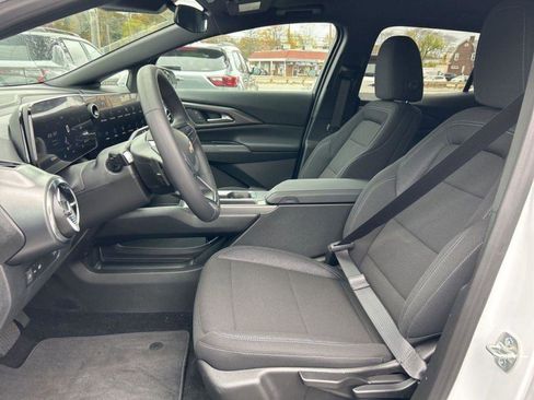 New 2026 Chevrolet Equinox EV LT image 20