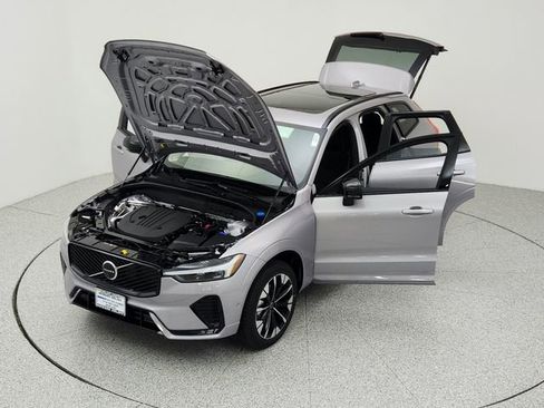 New 2026 Volvo XC60 B5 Plus w/ Protection Package Premier image 33