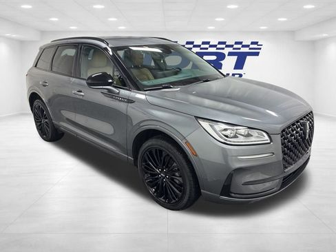 Used 2023 Lincoln Corsair Reserve w/ Jet Appearance Package image 3