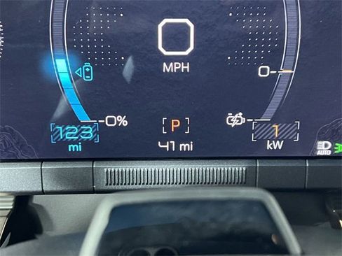 Used 2024 GMC Hummer EV 3X w/ LPO, Illumination Package image 12