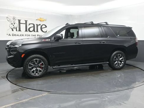 Used 2024 Chevrolet Suburban Z71 w/ Off-Road Capability Package AWD/4WD image 34