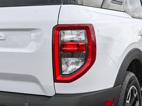 Certified 2025 Ford Bronco Sport Outer Banks w/ Outer Banks Tech Package+ AWD/4WD image 10