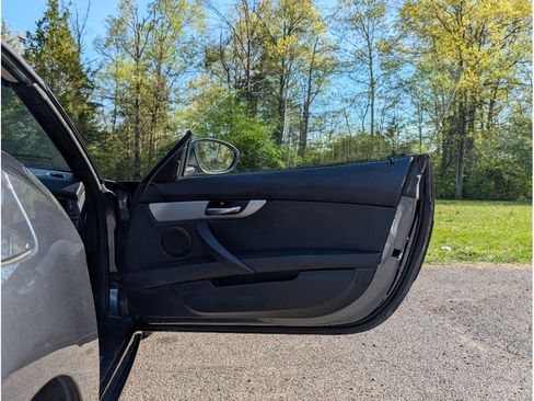 Used 2014 BMW Z4 sDrive28i RWD image 11