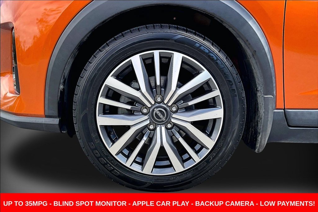 Used 2023 Nissan Kicks SR w/ SR Premium Package FWD image 37