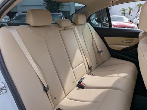 Used 2017 BMW 320i Sedan RWD image 16