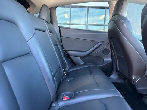 Used 2020 Tesla Model Y Performance image 14