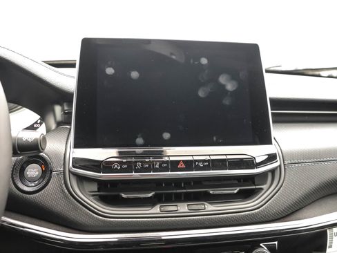 New 2026 Jeep Compass Limited image 15