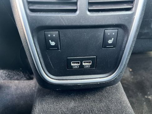 Used 2015 Dodge Charger SXT w/ AWD Plus Group image 18
