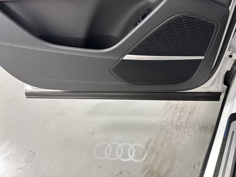 Used 2025 Audi Q7 3.0T Premium Plus AWD/4WD image 11