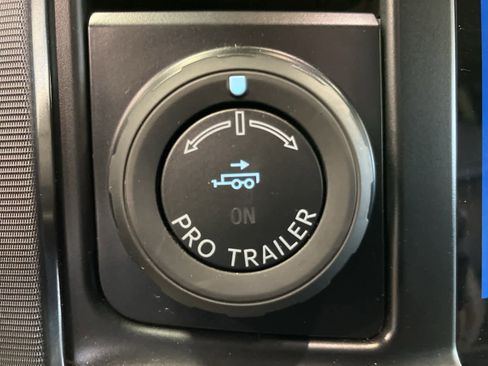 Used 2024 Ford F150 Platinum w/ FX4 Off-Road Package image 24