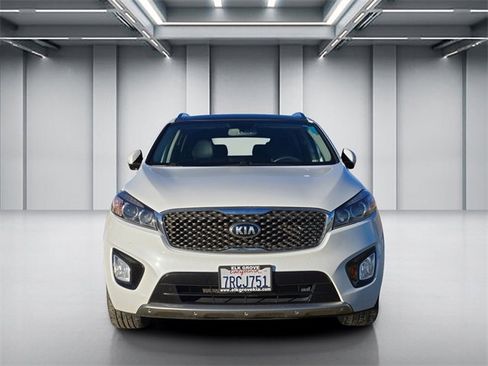 Used 2016 Kia Sorento SX image 2