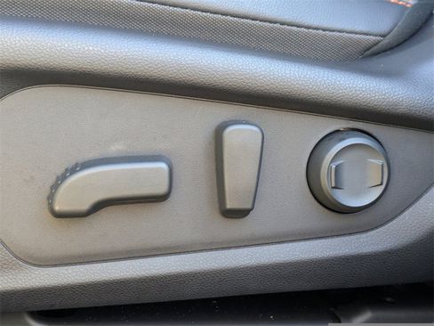 Used 2025 Subaru Crosstrek 2.5i Limited w/ Popular Package #3A image 21