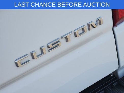 Used 2023 Chevrolet Silverado 1500 Custom image 9