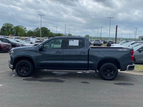 Used 2020 Chevrolet Silverado 1500 LT w/ Fleet Comfort Package AWD/4WD image 4