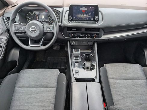 Used 2023 Nissan Rogue SV image 9