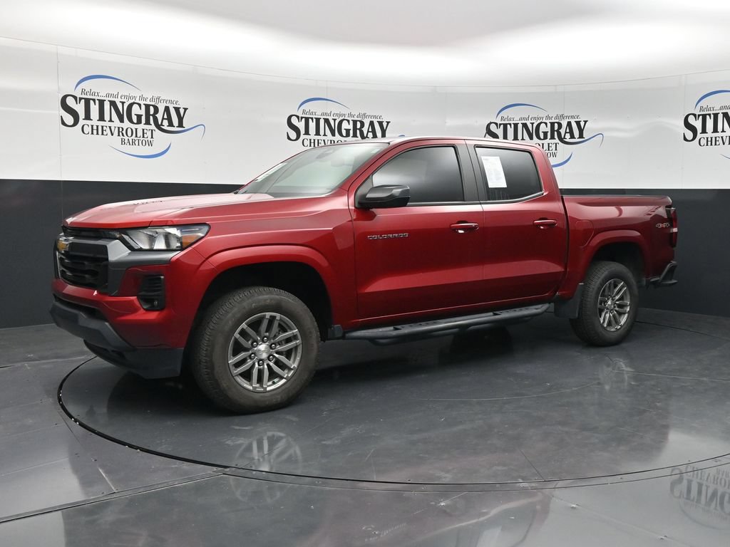 Used 2024 Chevrolet Colorado LT w/ LT Convenience Package II AWD/4WD image 4