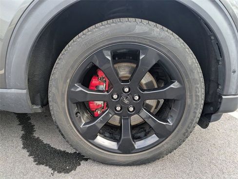 Used 2020 Ford Explorer ST w/ ST Street Pack image 11