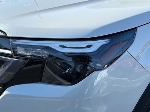 Used 2025 Subaru Forester Premium image 9