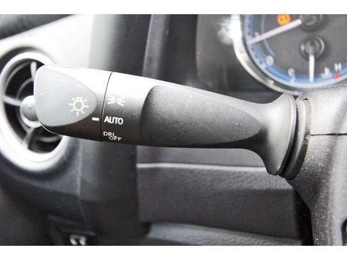 Used 2018 Toyota Corolla XSE FWD image 14