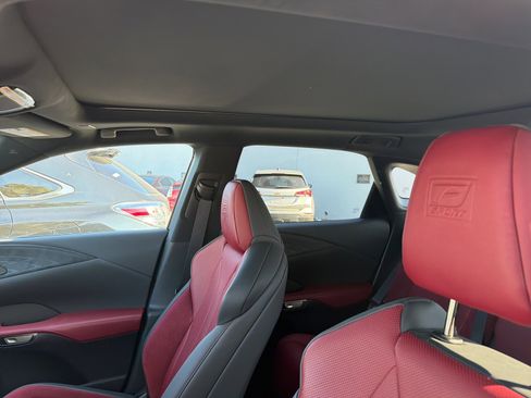 Used 2024 Lexus RX 500h F Sport image 8