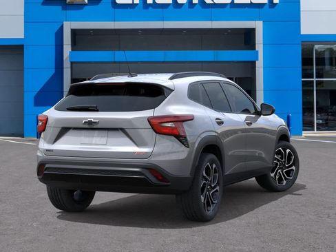 New 2026 Chevrolet Trax RS FWD image 4