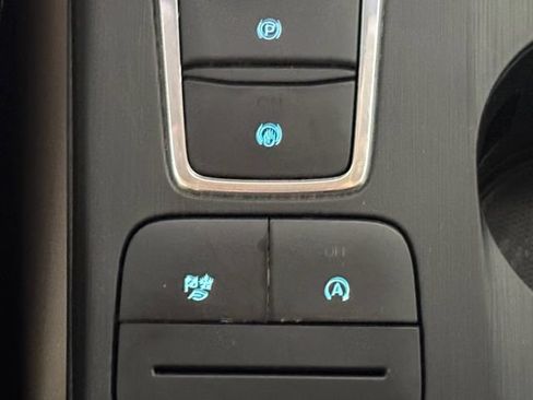 Used 2020 Ford Escape SEL FWD image 32