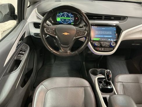 Used 2020 Chevrolet Bolt Premier w/ Infotainment Package image 10