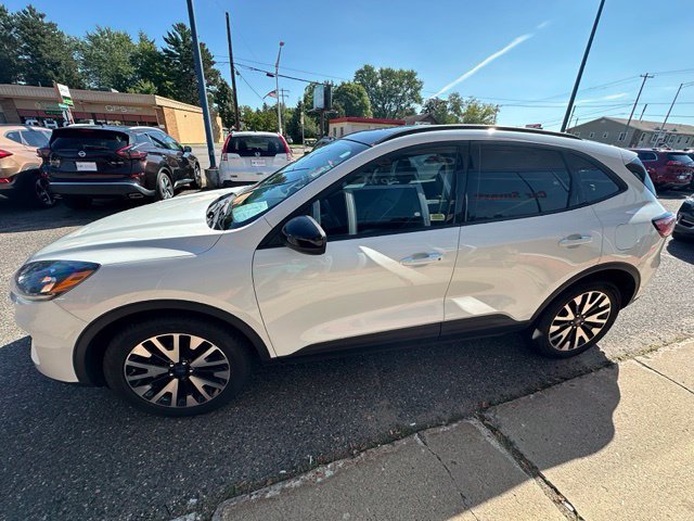 Used 2020 Ford Escape SE Sport AWD/4WD image 4