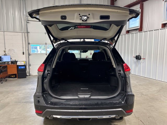 Used 2020 Nissan Rogue SV AWD/4WD image 19