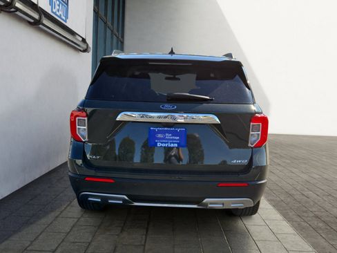 Certified 2023 Ford Explorer XLT w/ Equipment Group 202A image 4