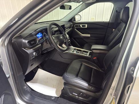 Certified 2020 Ford Explorer XLT w/ Equipment Group 202A image 2