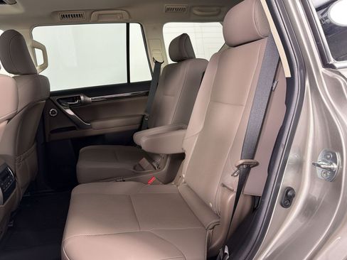 Used 2023 Lexus GX 460 Premium AWD/4WD image 26