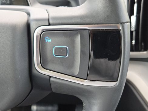 Certified 2025 Ford Expedition Active image 28