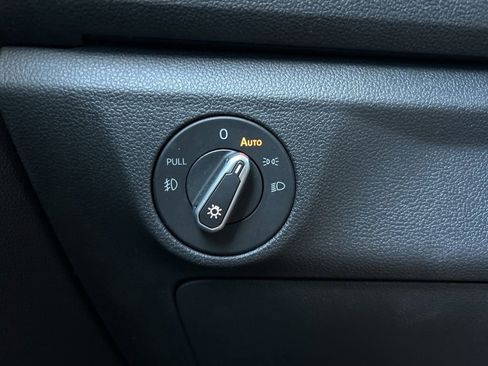 Used 2021 Volkswagen Jetta R-Line image 24