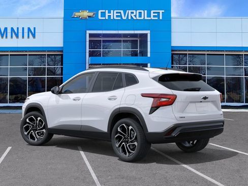 New 2026 Chevrolet Trax RS w/ Sunroof Package FWD image 4