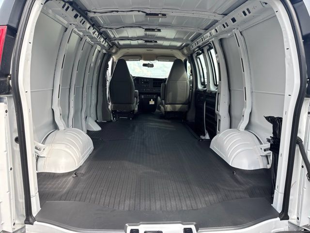 New 2025 Chevrolet Express 2500 w/ Driver Convenience Package RWD image 21