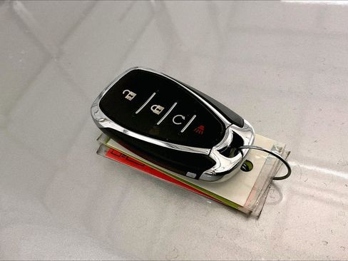 Used 2019 Chevrolet Trax LT w/ LT Convenience Package image 9