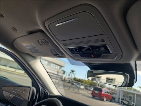 New 2026 Lincoln Nautilus Premier image 28