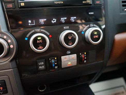Used 2011 Toyota Sequoia Platinum AWD/4WD image 34