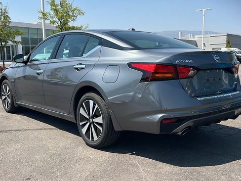 Used 2020 Nissan Altima 2.5 SV AWD/4WD image 7