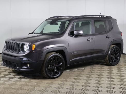 Used 2017 Jeep Renegade Altitude image 5
