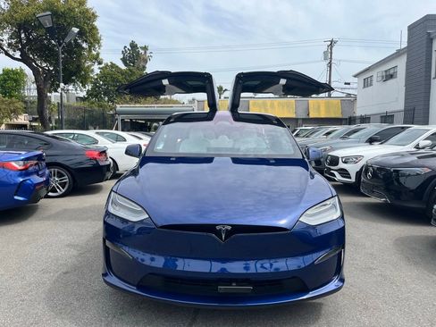 Used 2023 Tesla Model X image 3