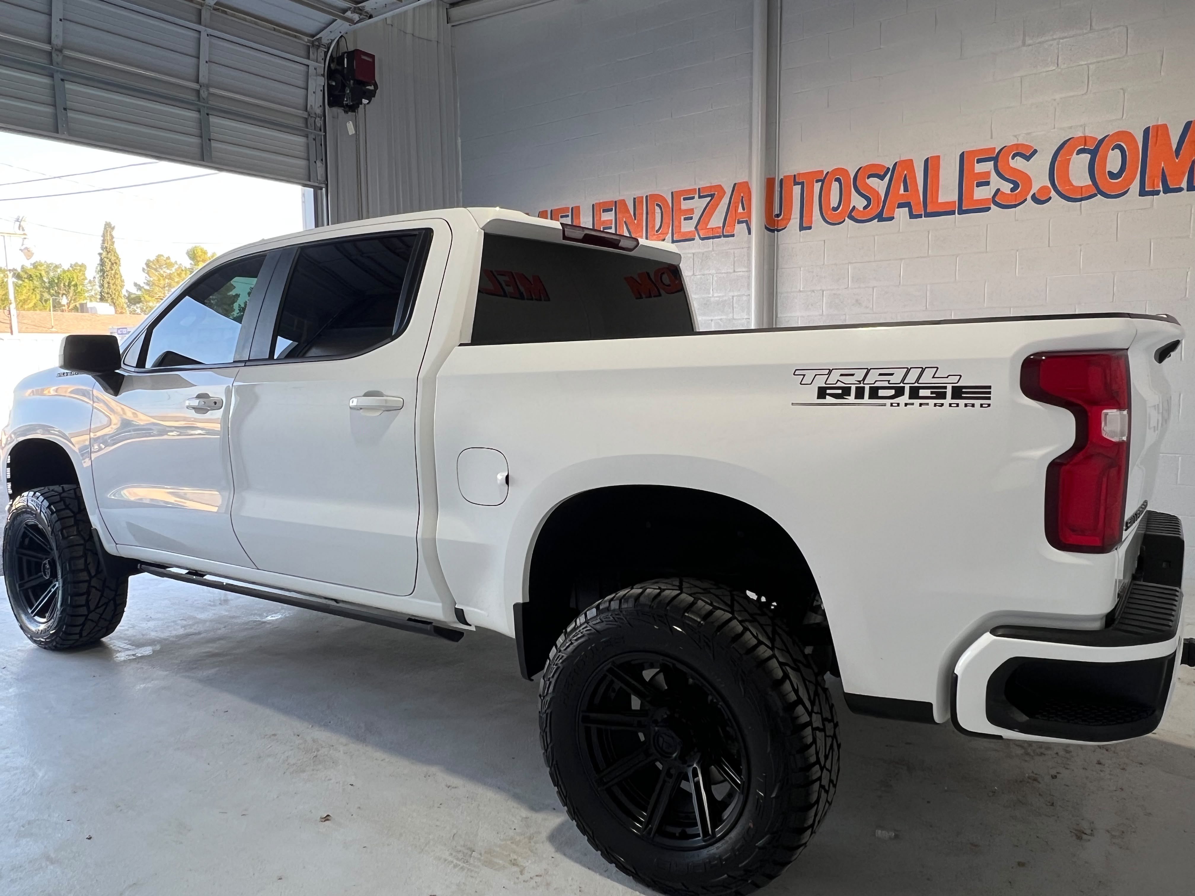 Used 2022 Chevrolet Silverado 1500 RST AWD/4WD image 3