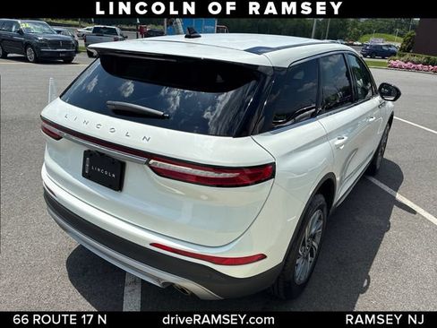 Used 2023 Lincoln Corsair AWD image 7