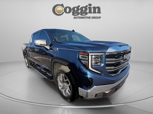 Used 2022 GMC Sierra 1500 SLT w/ SLT Premium Package image 10