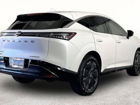 Certified 2025 Nissan Murano Platinum w/ Cargo Package AWD/4WD image 2