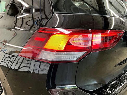 Used 2025 Volkswagen GTI SE FWD image 31