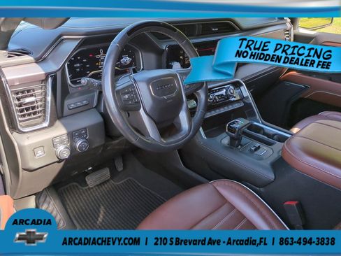 Used 2023 GMC Sierra 1500 Denali Ultimate AWD/4WD image 2
